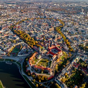 jesienny kraków z drona
