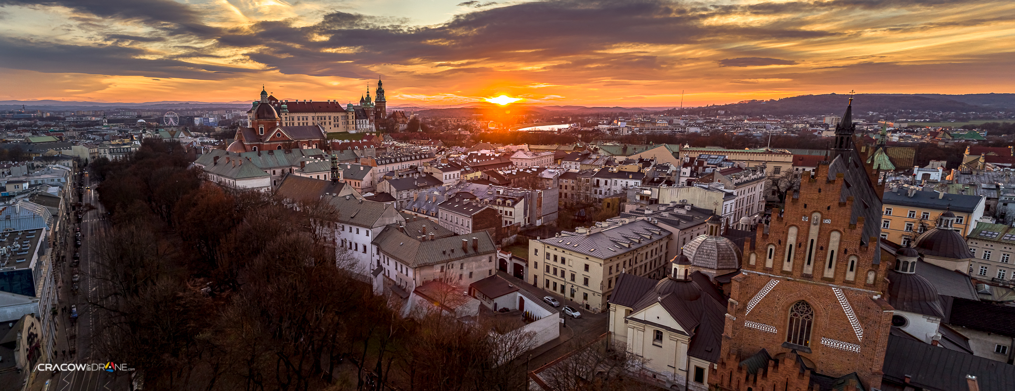 panorama Krakowa z drona