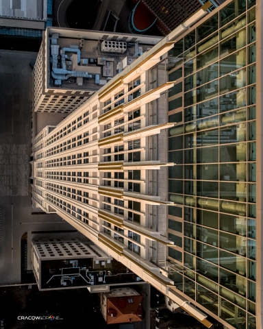 zdjęcie budynku z drona